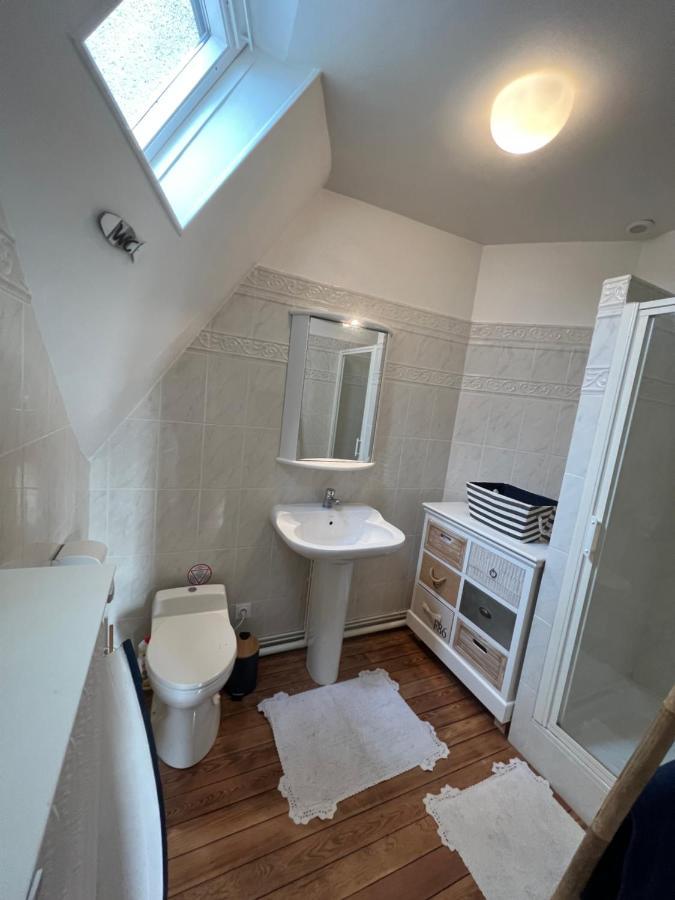 Le Manoir Des Lys Apartment Tilly-sur-Seulles Exterior foto